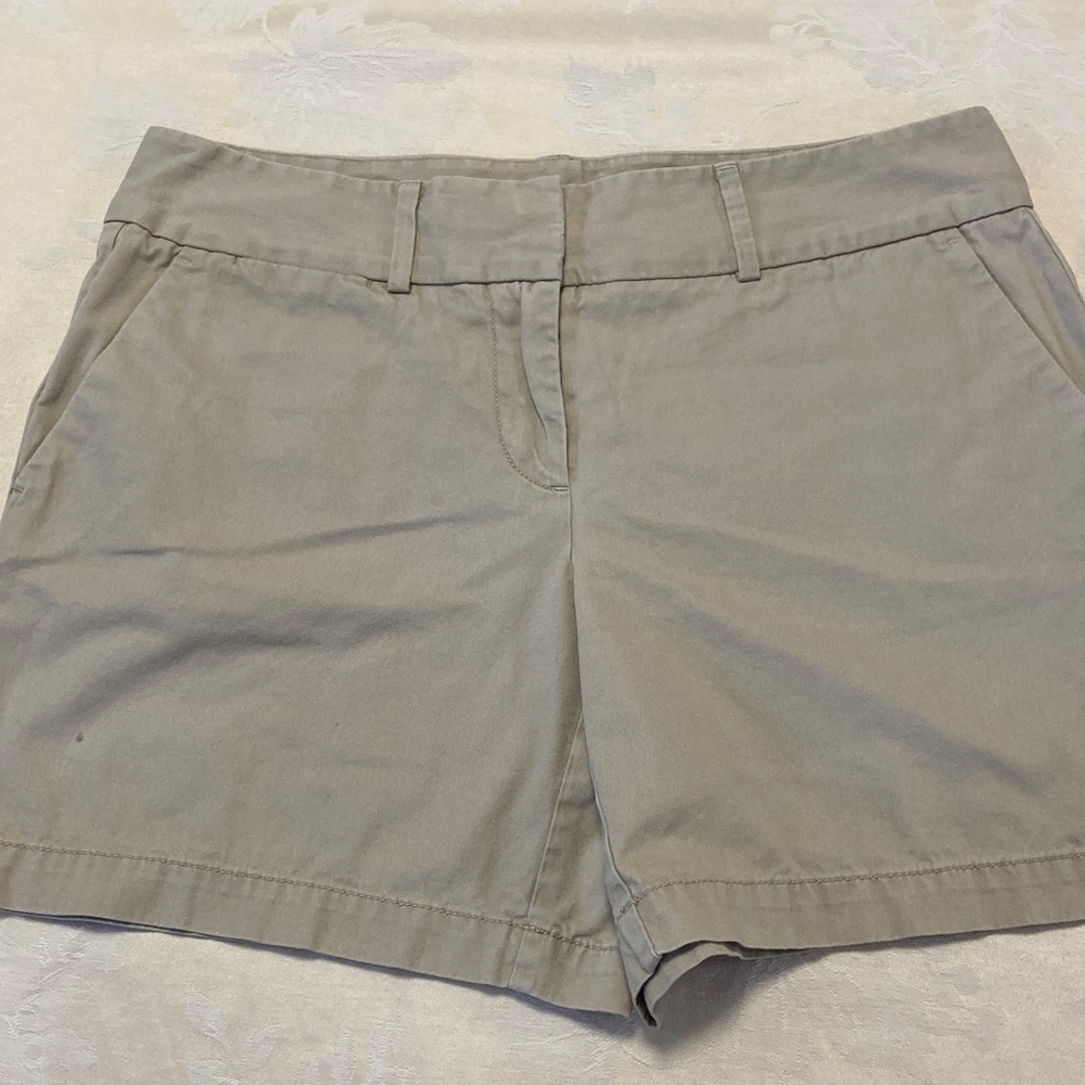 LOFT Women's Tan Bermuda Shorts